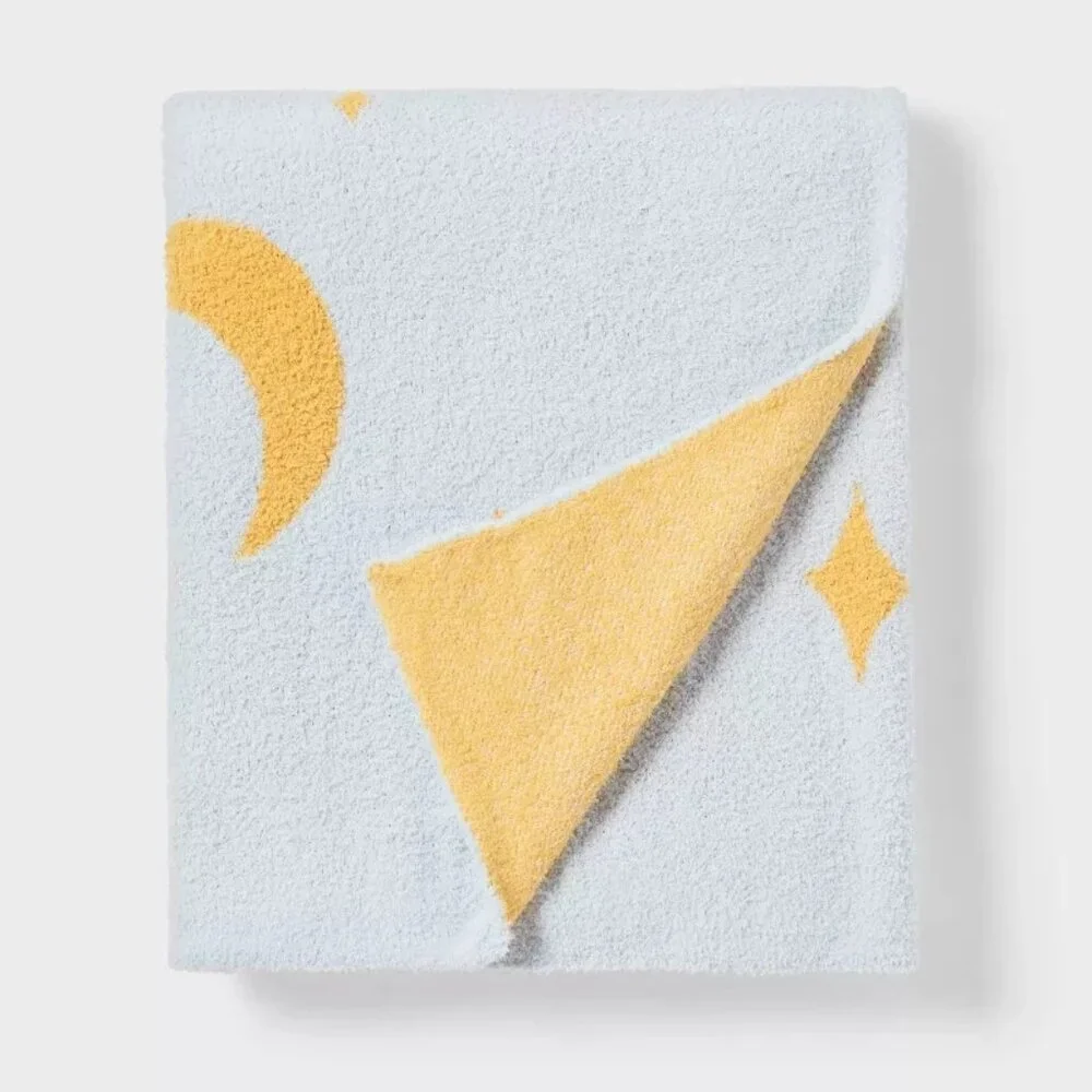 Princess Castle Kids' Throw Blanket - The Disney Collection by Pillowfort Target